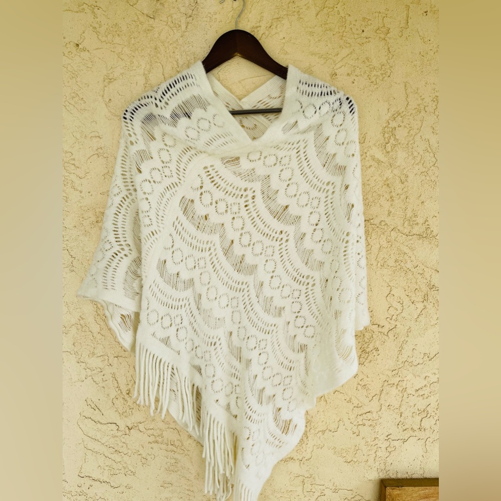 Handmade Poncho - Picture 5 of 6